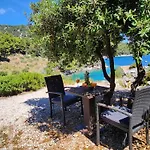 Robinson Crusoe Holiday House