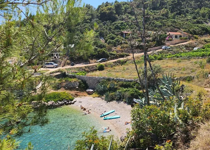 Robinson Crusoe Holiday House